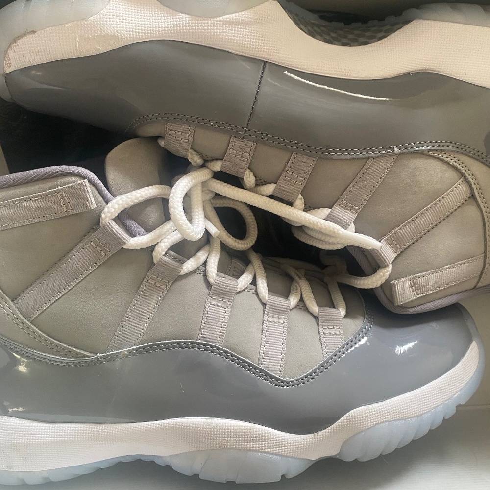 AIR JORDAN 11 RETRO 'COOL GREY